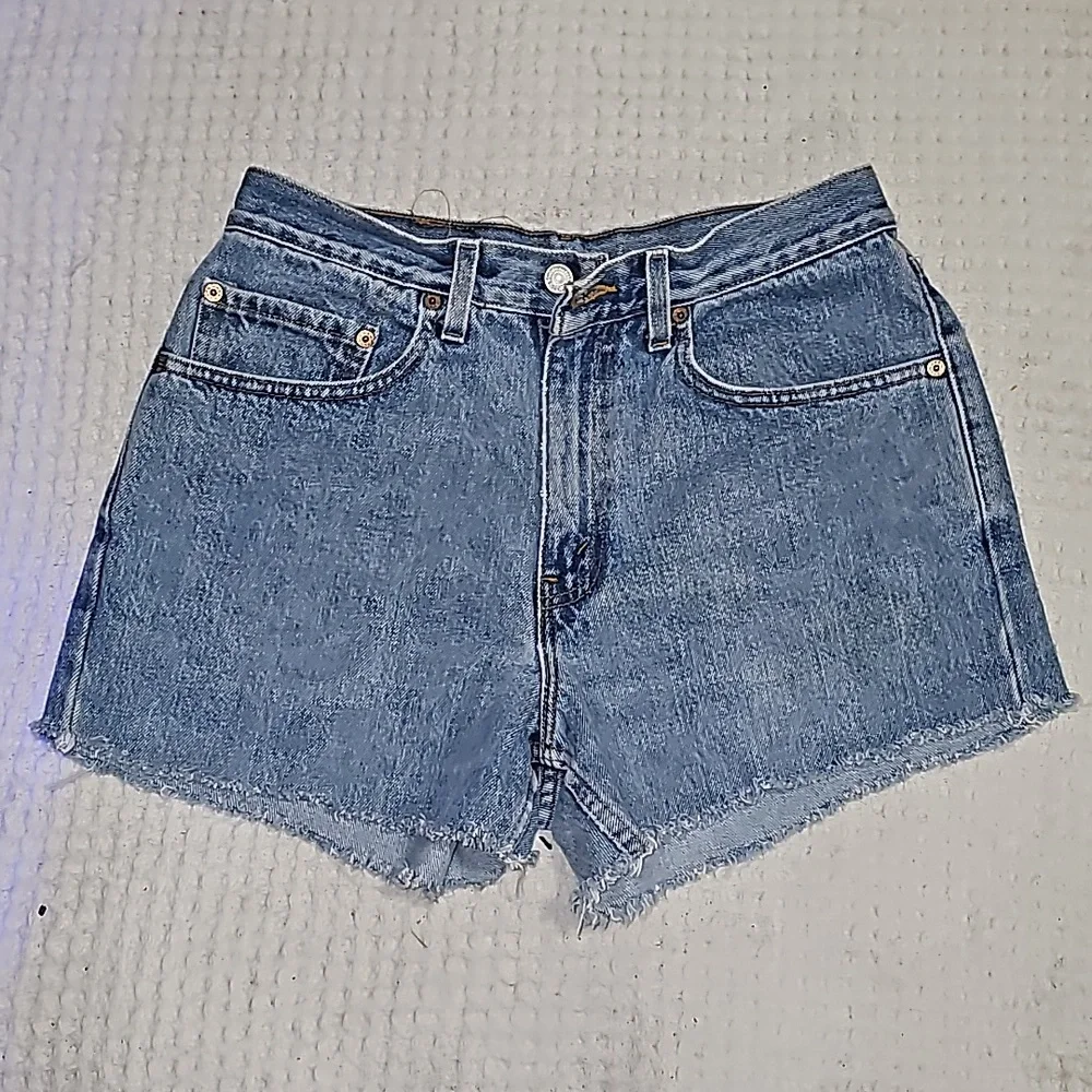 Levi's jeans shorts raw hem sz 32 - Picture 7 of 8